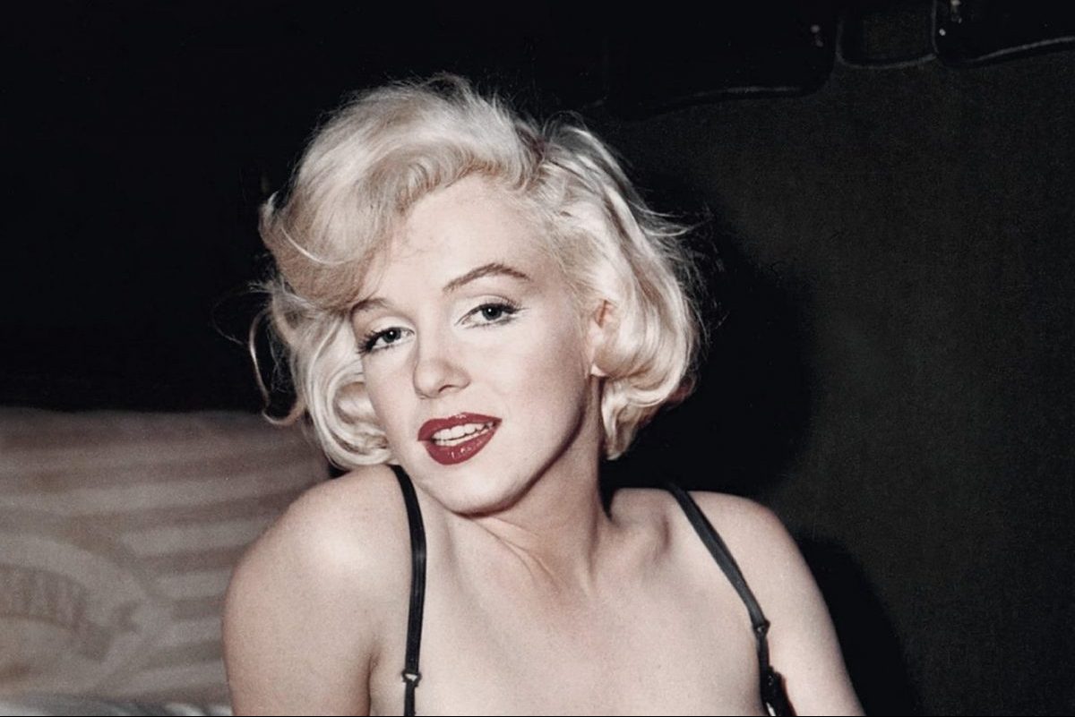 6 Classic Fashion Icons with Everlasting Beauty